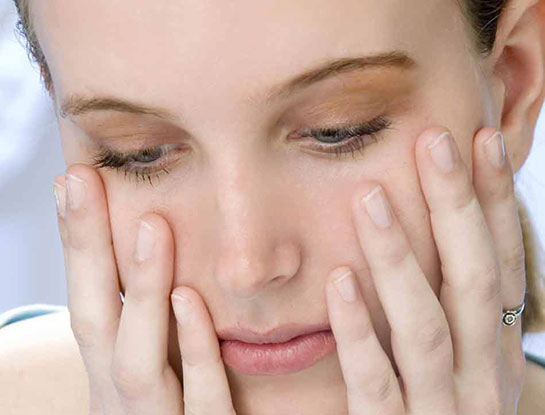 Yüzümün Sol Tarafında Uyuşma