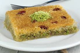 Kadayıf Şerbeti Sıcak mı Dökülür?