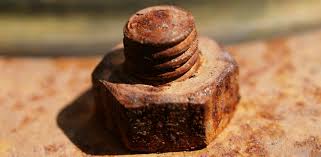 Paslanmış Vida Nasıl Sökülür?