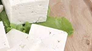 Salamura Peynir Neden Yumuşar?