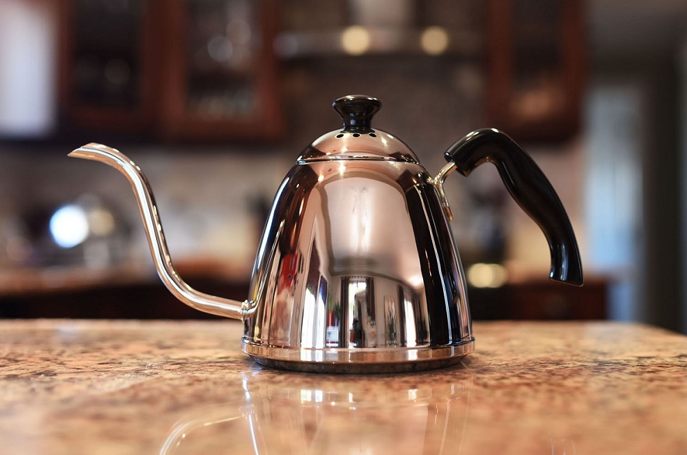 Yanmış Çaydanlık Nasıl Parlatılır?